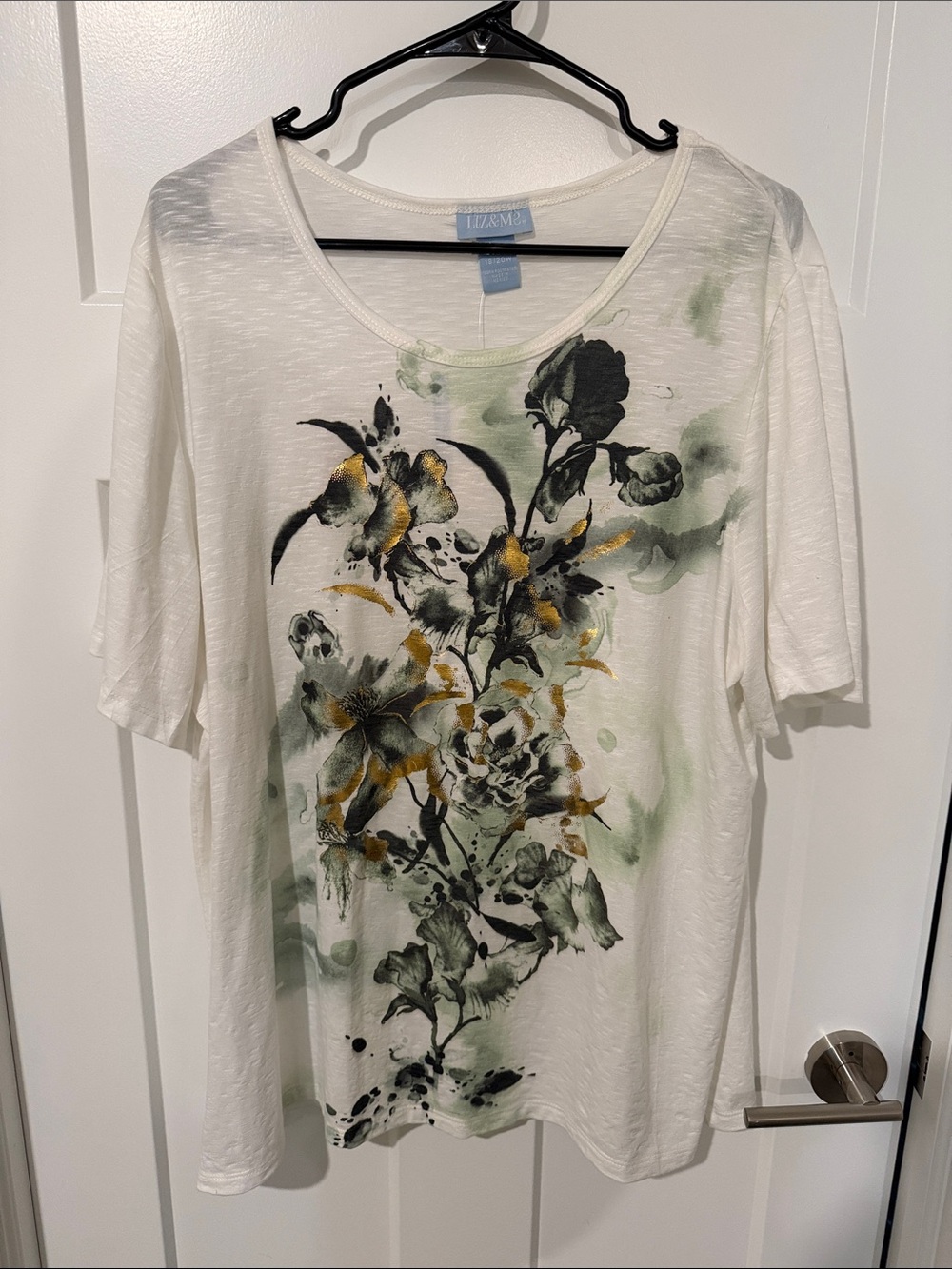 NWT Liz & Me White Floral Short-Sleeve Tee with Green and Gold Accents